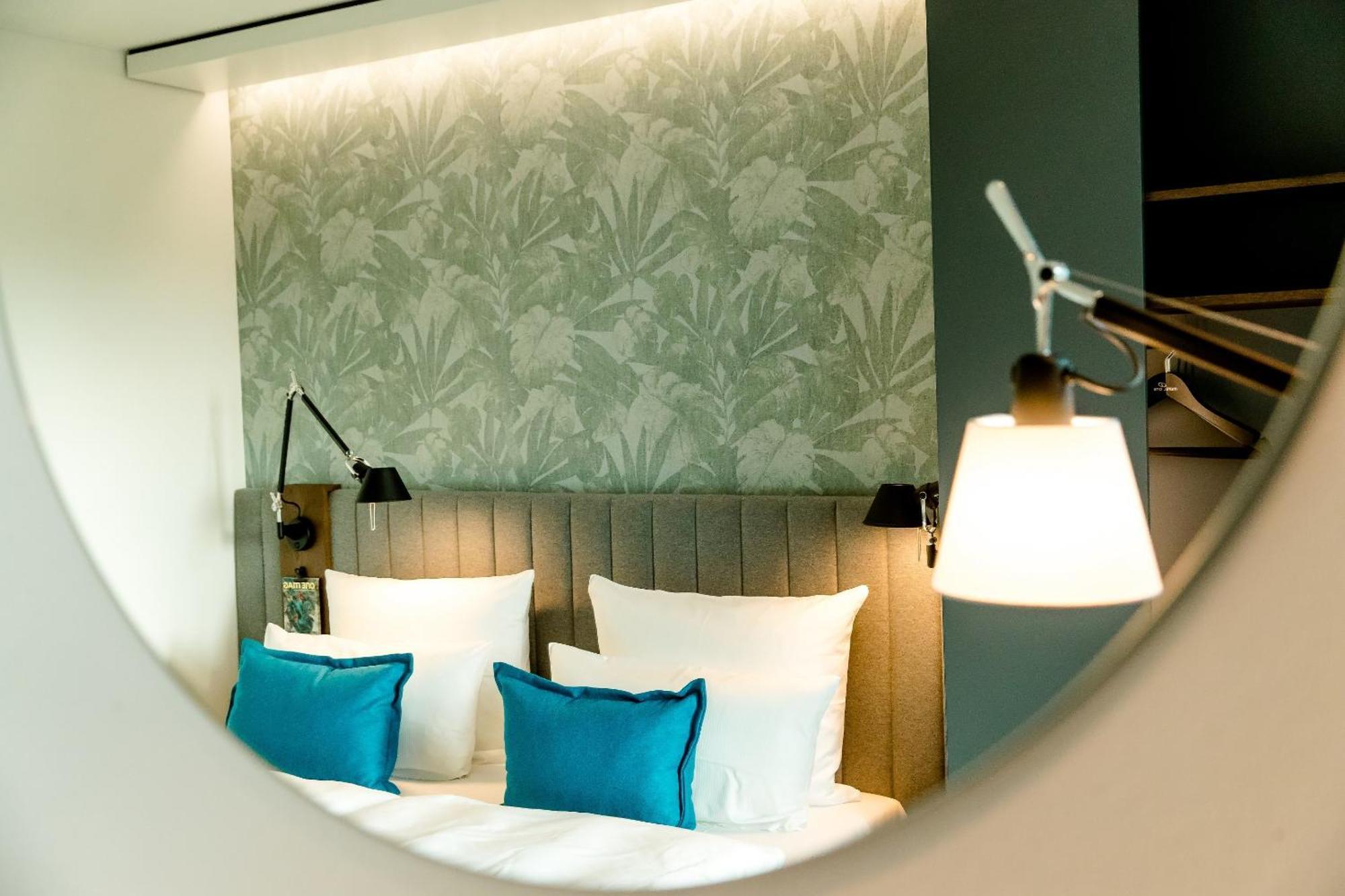 Motel One Bonn-Hauptbahnhof Exterior photo